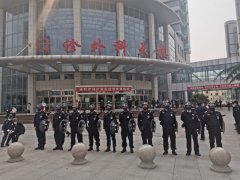 中盾特卫机动队参加县人民医院英雄回家欢迎仪